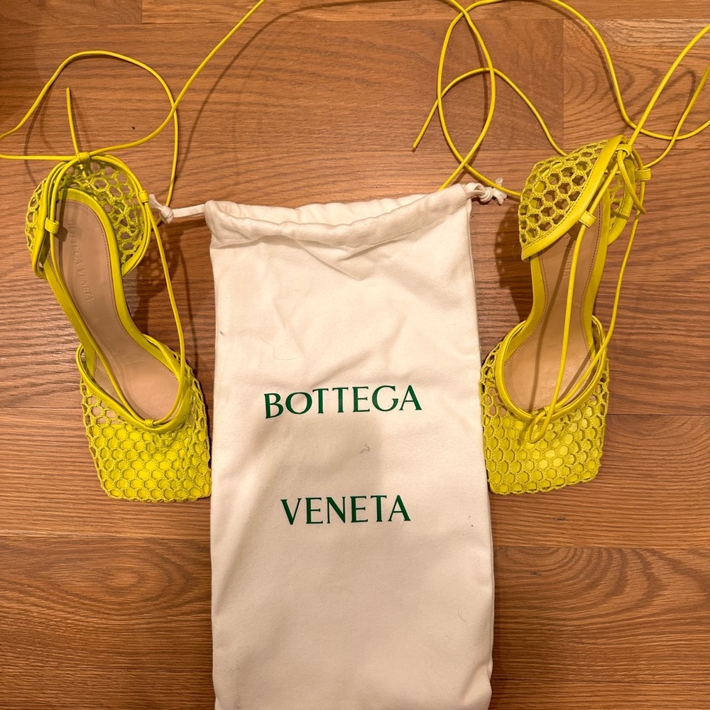 Bottega Veneta ankle lace, mesh heels in lime green, size 9